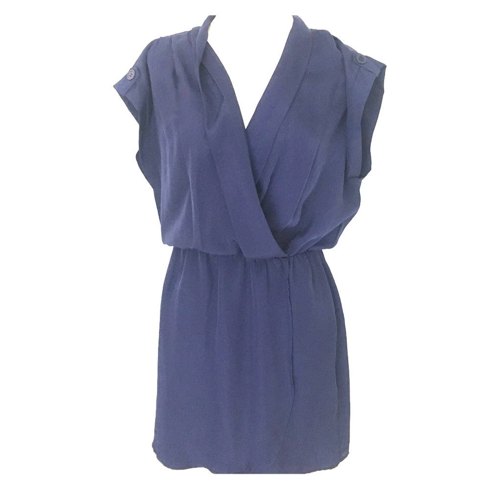 🧡NWT Navy mini dress. Sexy & sophisticated!